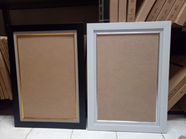 Frame Foto Kayu Uk. 22R